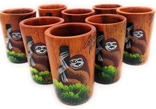 Kal Crafts - Дървена чаша за текила - Ръчно рисувани с участието на ленивца от тропическите гори на Коста