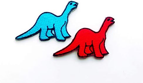 Та комплект от 2 Малки. Мини Брахиозавр Динозавър Червен Син Динозавър Сладък Cartoony Логото На Ивици Шият С Железни