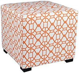 MJL Furniture разработва квадратен табуретка с дрямка в съвременния дизайн Noah и тапицерия от власинките на 4 копчета,