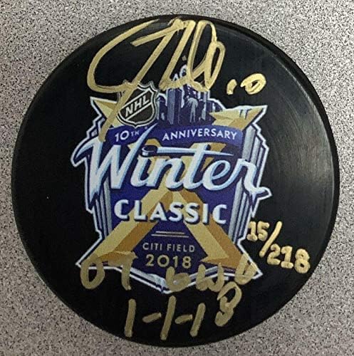Jt Милър Подписа Шайбата Хокей в НХЛ 18 Зимна Класика Автограф На страницата Щайнер ЛЕ - за Миене на НХЛ С автограф