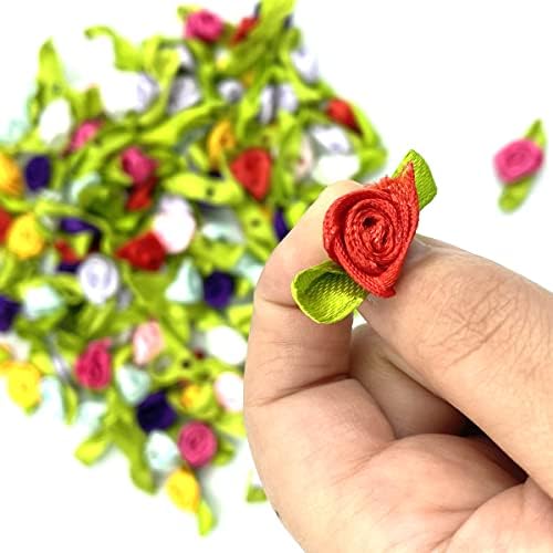 Мини Лентата Рози, 100шт Изкуствени Тъкани Цветя със Зелени Листа Многоцветни Контакти Мини Лента Рози за
