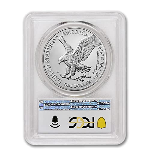 2022 (Тегло.) 1 унция American Silver Eagle MS-70 (Първия ден на издаване - Нанесен на етикета с флага Уест-Пойнта)