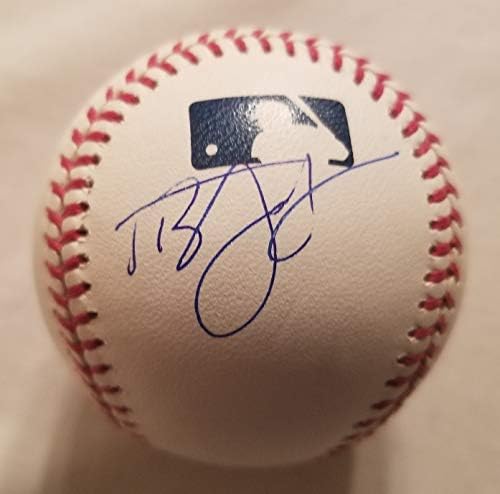 MLB бейзбол с автограф на Тайлера Джонсън