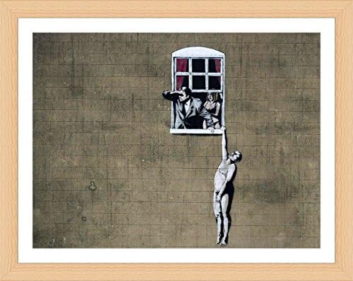 Alonline Art - Гол мъж, висящи от прозорците от Banksy | Картина в буковой рамка, Напечатанная отпечатъци от