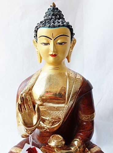 bowlsofnepal F657 Истински Позлатена Медна статуя на Буда Амогсиддхи 13 инча Ръчна изработка в Непал