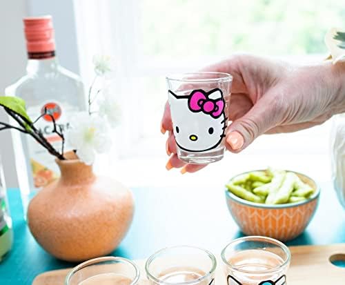 Сребърни мини-чаши Buffalo Sanrio на Hello Kitty на Лица с обем 1,5 мл, комплект от 4