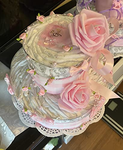 Торта от памперси за новородени момичета с розови рози и малки рози